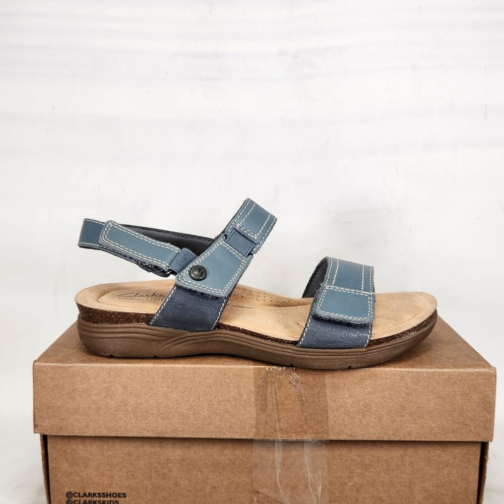 Clarks April Clover Sandals Women Size 9 WIDE Blue Grey Strappy Comfort